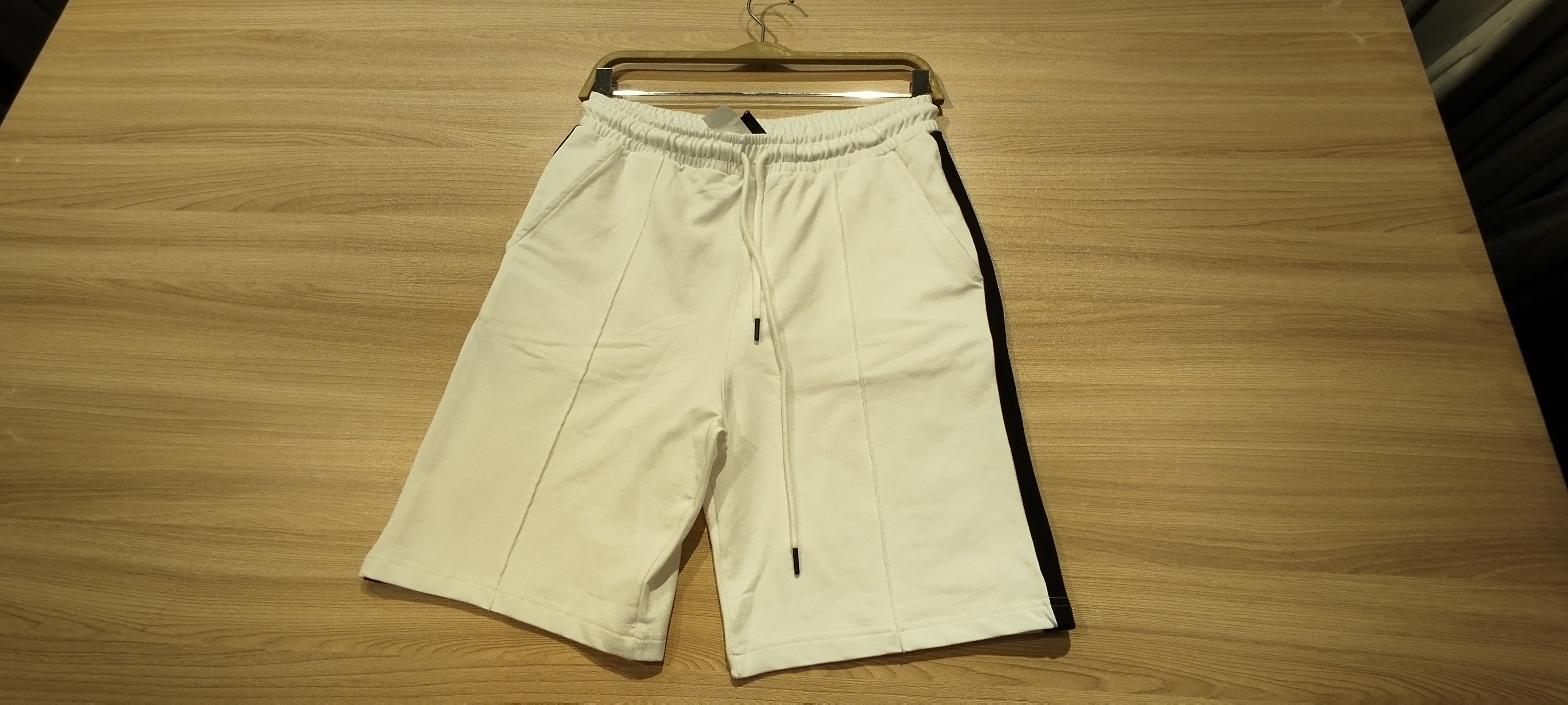 Naminal Crow Capri Short (Regular) - White*Black